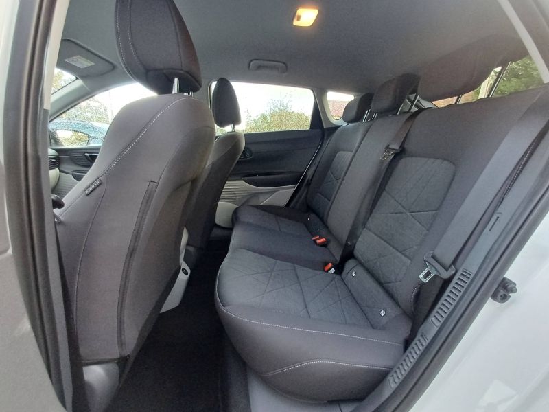 Théobald Occasion Hyundai Bayon SUV Essence Blanc